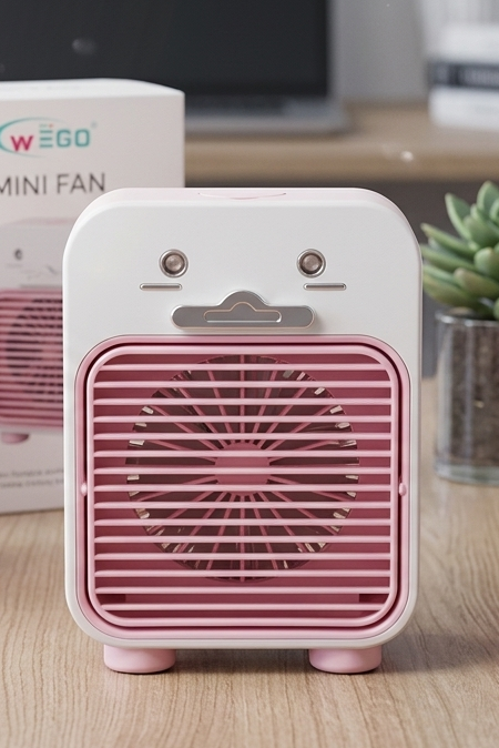 LuxeBloom™ AeroMini | Premium Portable Desktop Fan